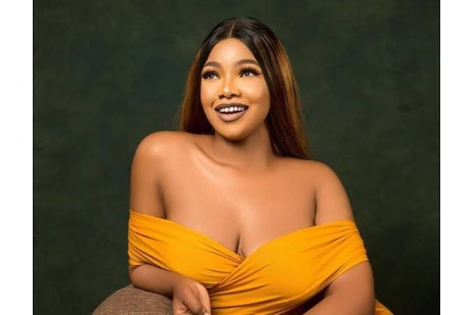 Tacha shows off surgery result