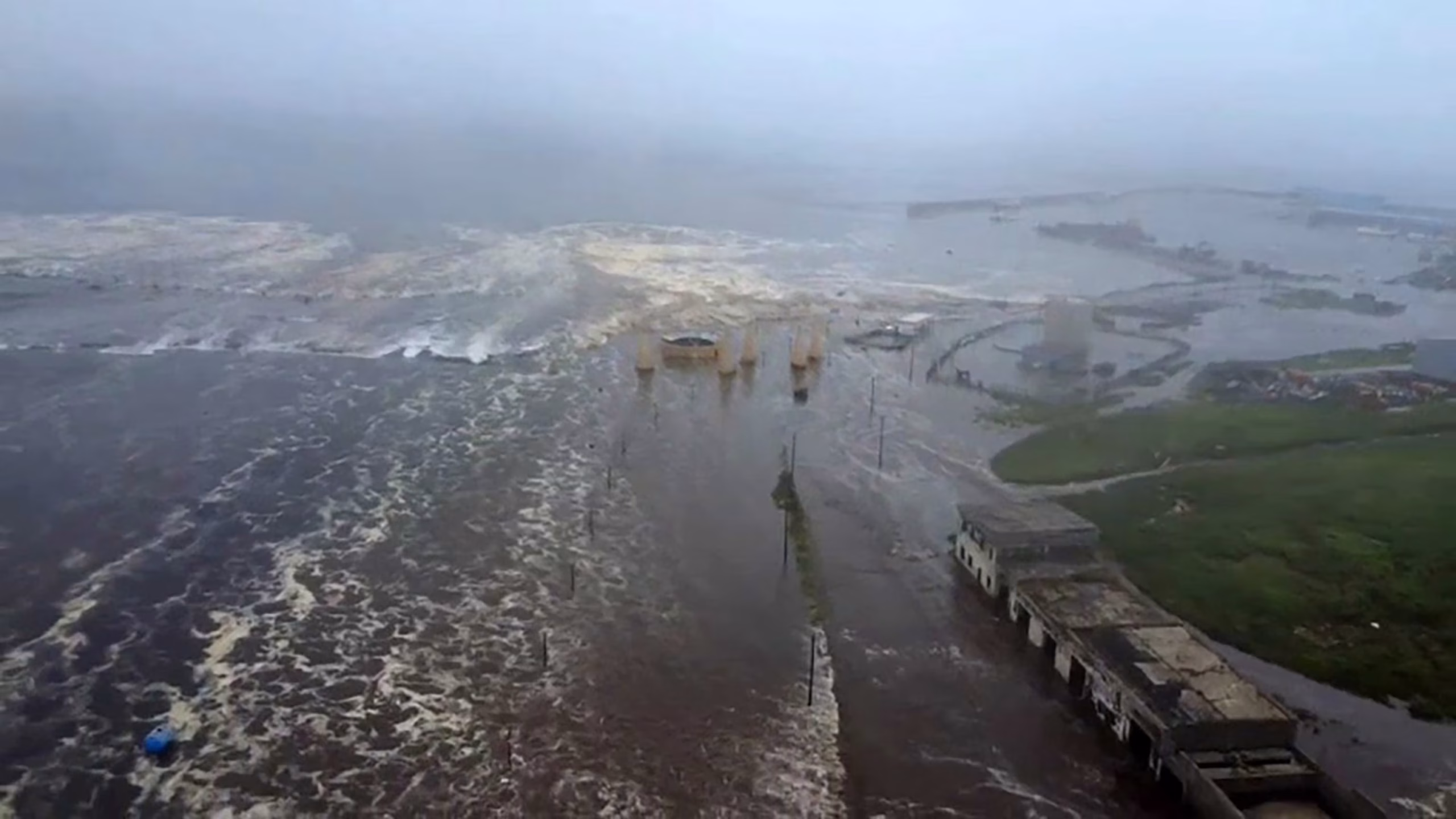 Russia earthquake tsunami