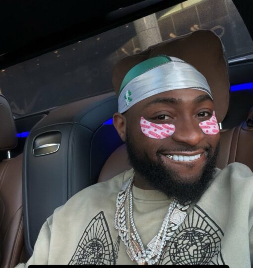 Davido blocks trolls