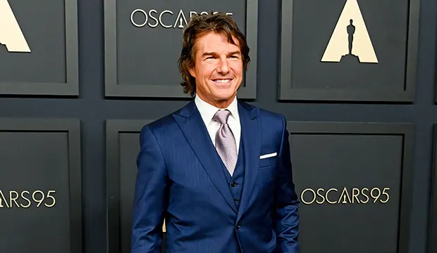 Tom Cruise wins his first Oscar with