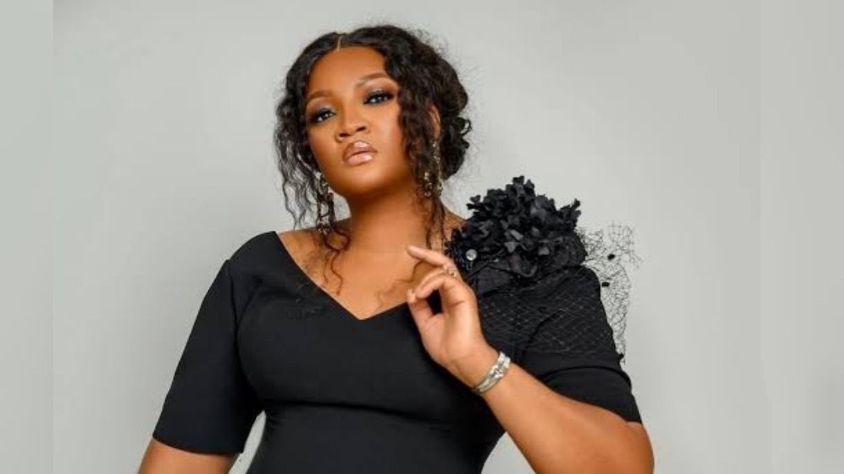 Omotola